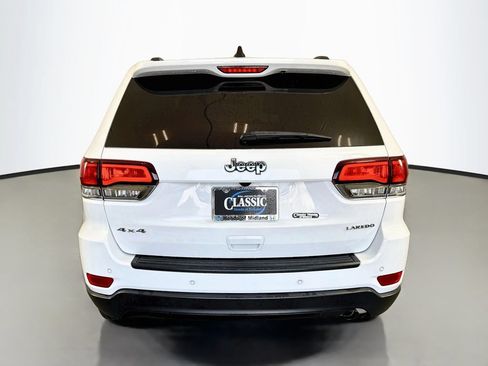 Used 2021 Jeep Grand Cherokee Laredo X AWD/4WD image 6