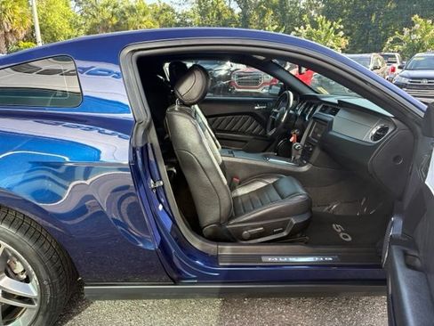 Used 2012 Ford Mustang GT Premium w/ Electronics Pkg RWD image 22