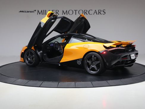 Used 2021 McLaren 720S RWD image 16