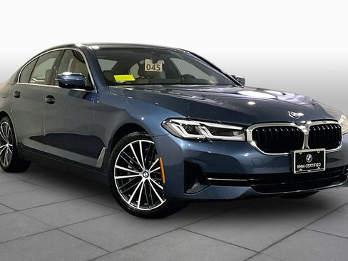 Used 2023 BMW 530i xDrive w/ Premium Package AWD/4WD image 2