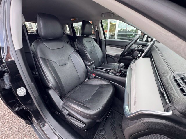 Used 2022 Jeep Compass Limited AWD/4WD image 11