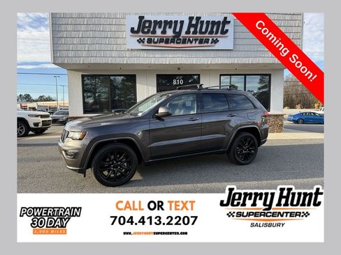 Used 2021 Jeep Grand Cherokee Laredo X image 1