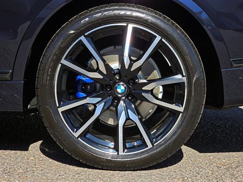 Used 2019 BMW X7 xDrive50i w/ M Sport Package AWD/4WD image 48