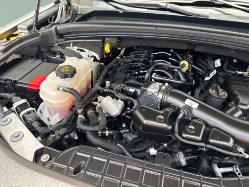 Used 2023 Jeep Grand Cherokee L Laredo RWD image 39