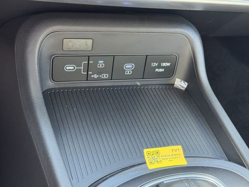 Certified 2026 Hyundai Kona SE image 24