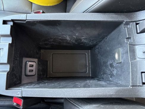 Used 2020 Chevrolet Equinox Premier image 36