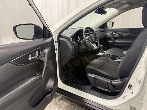 Used 2019 Nissan Rogue S w/ Special Edition Package image 10