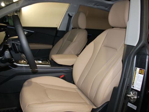 Certified 2025 Audi Q8 Premium Plus w/ Premium Plus Package image 7