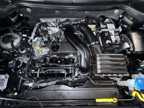 Used 2025 Volkswagen Taos S FWD image 12