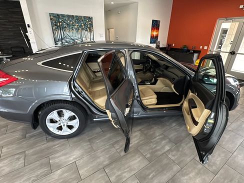 Used 2010 Honda Crosstour EX-L image 19