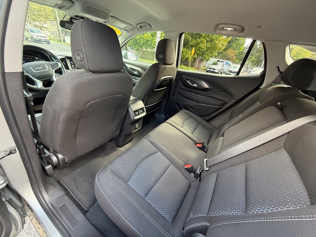 Used 2023 GMC Terrain SLE AWD/4WD image 22