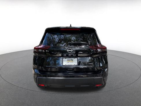 Used 2026 Nissan Rogue SV AWD/4WD image 9