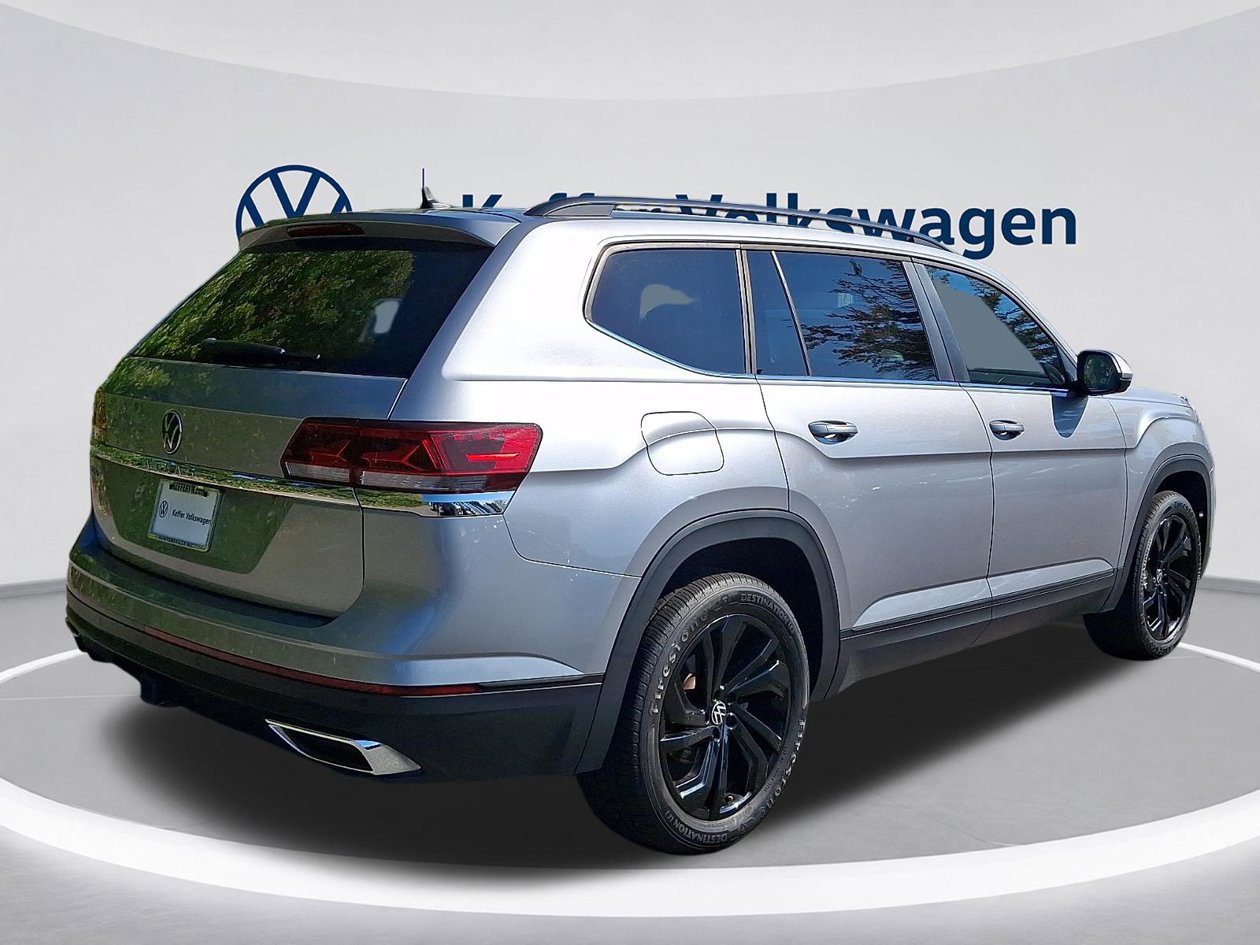 Certified 2022 Volkswagen Atlas SE w/ Black Wheel Package FWD image 6