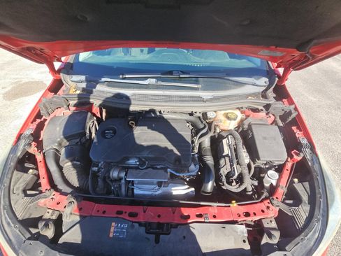 Used 2017 Chevrolet Cruze LS image 16