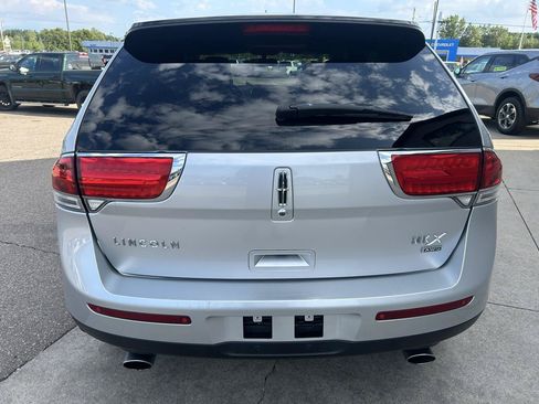 Used 2014 Lincoln MKX AWD w/ Equipment Group 101A image 6