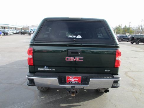 Used 2015 GMC Sierra 2500 SLT w/ Suspension Package, Off-Road image 4
