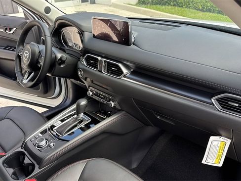 New 2025 MAZDA CX-5 Carbon Edition image 33