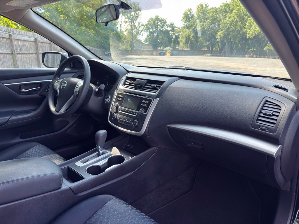 Used 2016 Nissan Altima 2.5 S w/ Power Driver Seat Package FWD image 31