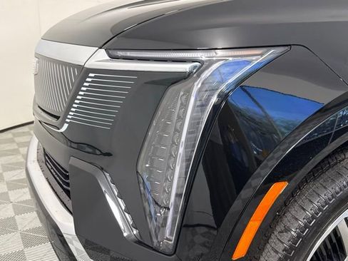 New 2025 Cadillac Escalade IQ Luxury 2 AWD/4WD image 12