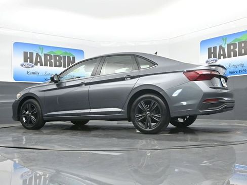 Used 2024 Volkswagen Jetta SE FWD image 20