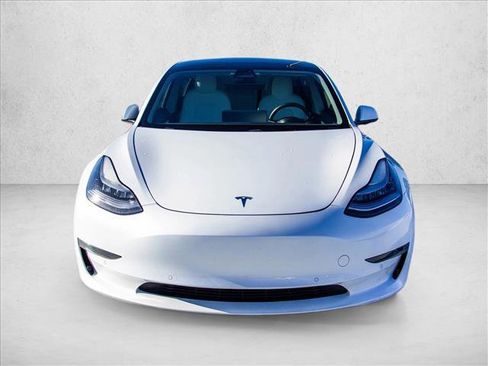 Used 2021 Tesla Model 3 Standard Range Plus image 2