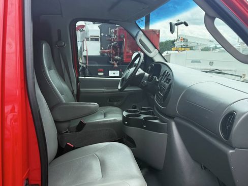 Used 2008 Ford E-350 and Econoline 350 Super Duty RWD image 15