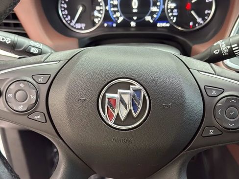 Used 2021 Buick Enclave Avenir w/ Avenir Technology Package image 21