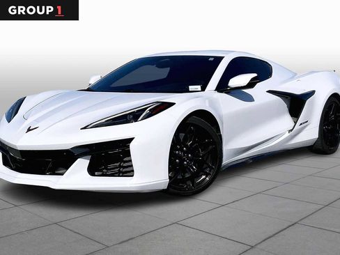 Used 2024 Chevrolet Corvette Z06 image 1