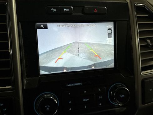 Used 2015 Ford F150 Lariat image 16