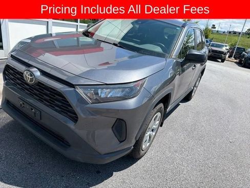 Used 2021 Toyota RAV4 LE AWD/4WD image 10
