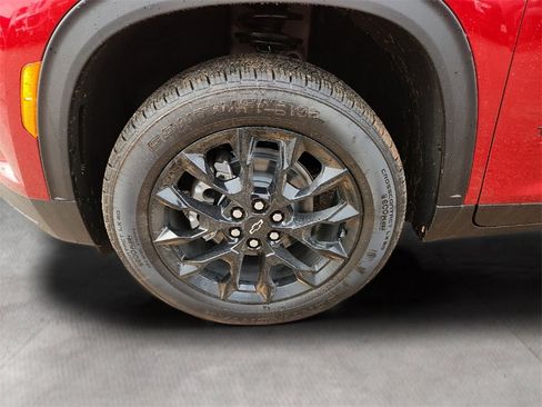 New 2026 Chevrolet Traverse LT w/ Midnight/Sport Edition image 9