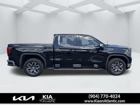 Used 2023 GMC Sierra 1500 SLT w/ SLT Premium Package AWD/4WD image 2