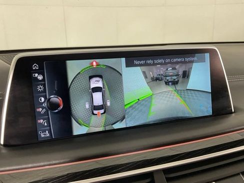 Used 2016 BMW 750i xDrive AWD/4WD image 12