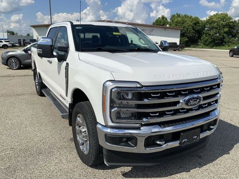 Used 2023 Ford F350 Lariat w/ Tow Technology Package image 2