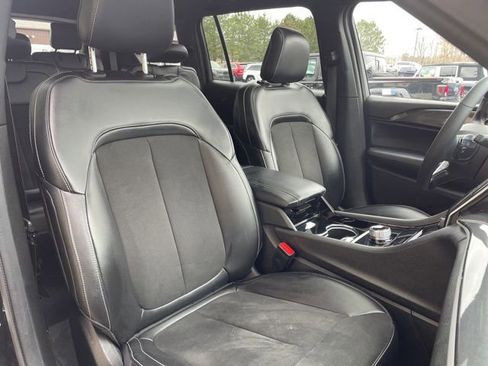 Certified 2023 Jeep Grand Cherokee L Laredo image 11