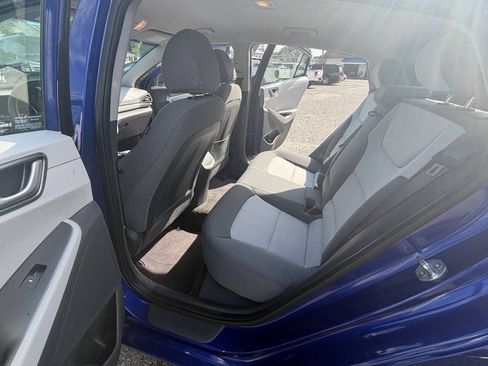 Used 2020 Hyundai Ioniq SE FWD image 31