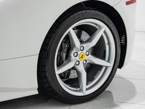 Used 2019 Ferrari 488 GTB Base image 59