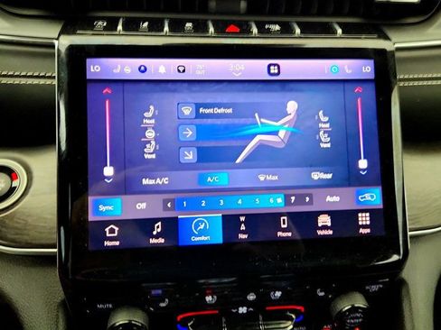 Used 2023 Jeep Grand Cherokee Overland AWD/4WD image 18
