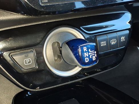 Used 2021 Toyota Prius Prime Limited image 22