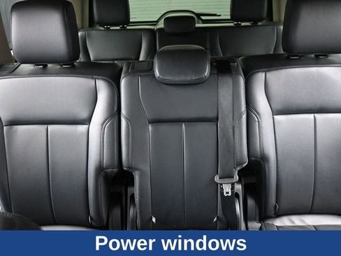 Used 2024 Ford Expedition XLT image 20