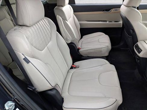 Used 2024 Hyundai Palisade Limited FWD image 20