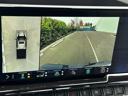 New 2026 Chevrolet Silverado 2500 ZR2 image 17