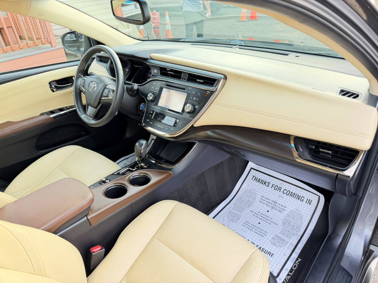 Used 2016 Toyota Avalon XLE Premium FWD image 41