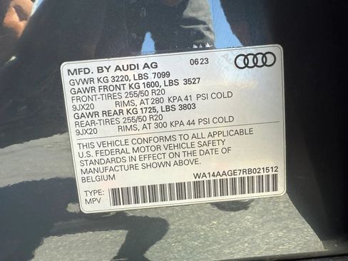 Used 2024 Audi Q8 e-tron Premium AWD/4WD image 33