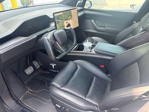Used 2022 Tesla Model X AWD/4WD image 2