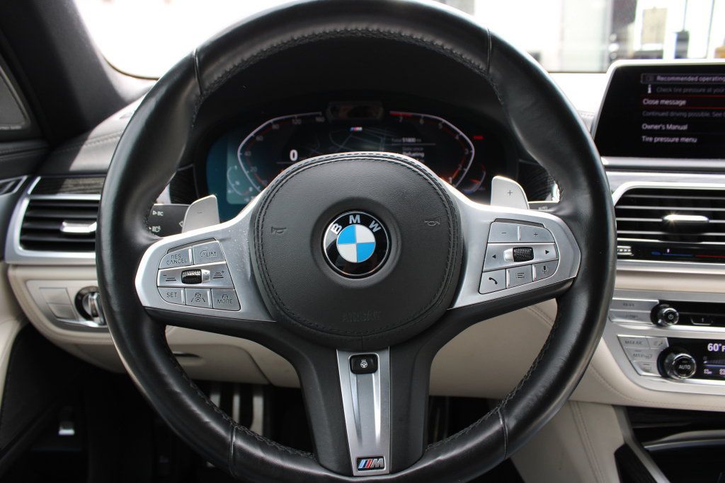 Used 2021 BMW 740i w/ M Sport Package RWD image 30