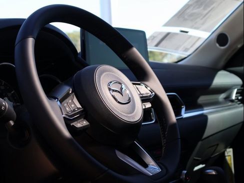 New 2025 MAZDA CX-5 Carbon Edition image 26