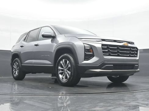 Used 2026 Chevrolet Equinox LT AWD/4WD image 33
