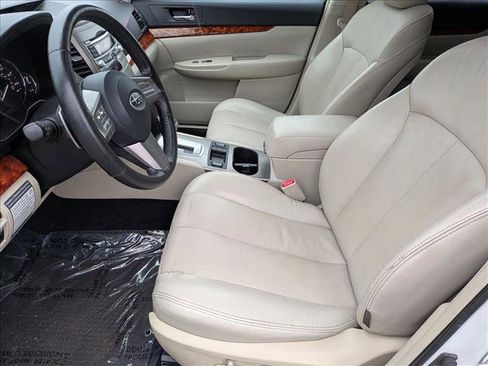 Used 2011 Subaru Outback 2.5i Limited w/ PWR Moonroof Pkg image 17