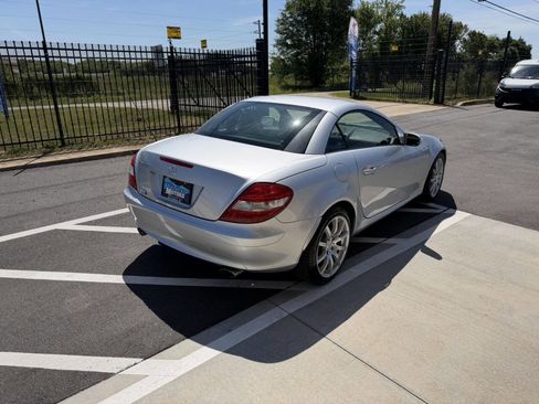 Used 2005 Mercedes-Benz SLK 350 image 6
